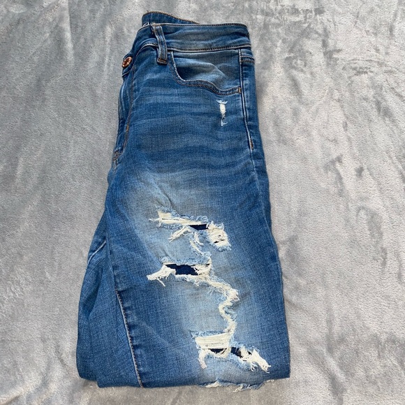 American Eagle Outfitters Denim - American Eagle Jeans (size 12)